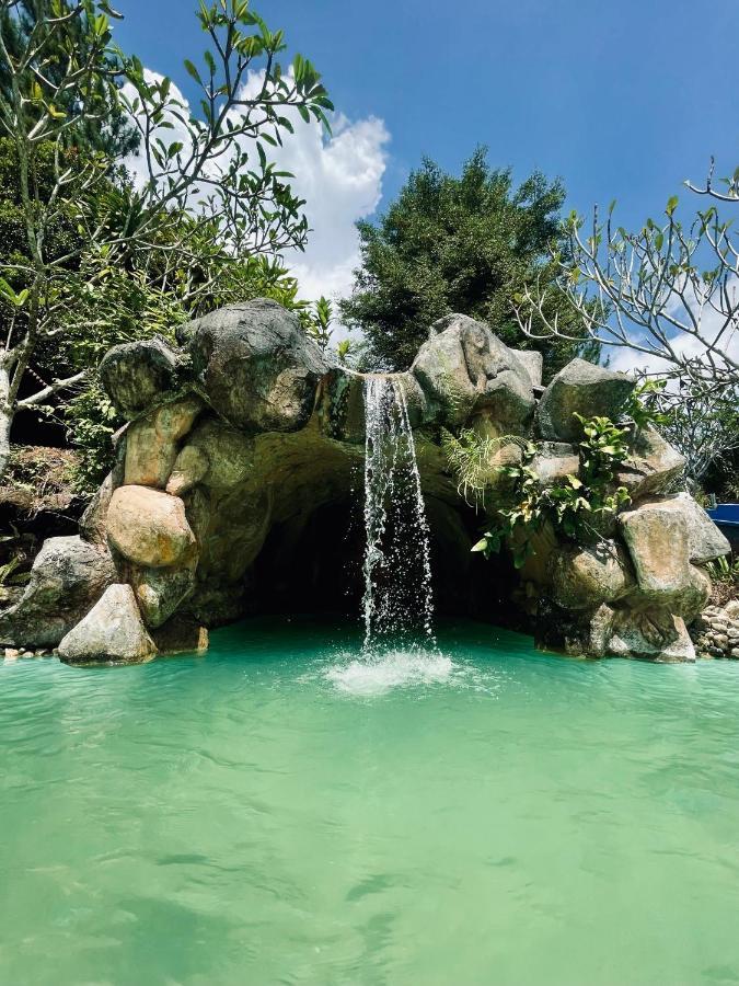 Sahom Valley Resort Jeram (Perak) Exterior foto